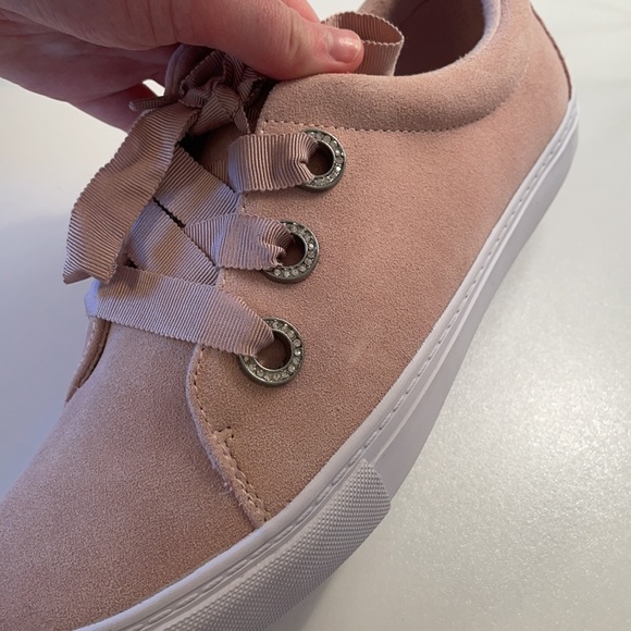 NWT ISAAC MIZRAHI LIVE LIGHT PINK SUEDE CASUAL SNEAKERS - WOMENS 9 - Picture 6 of 10